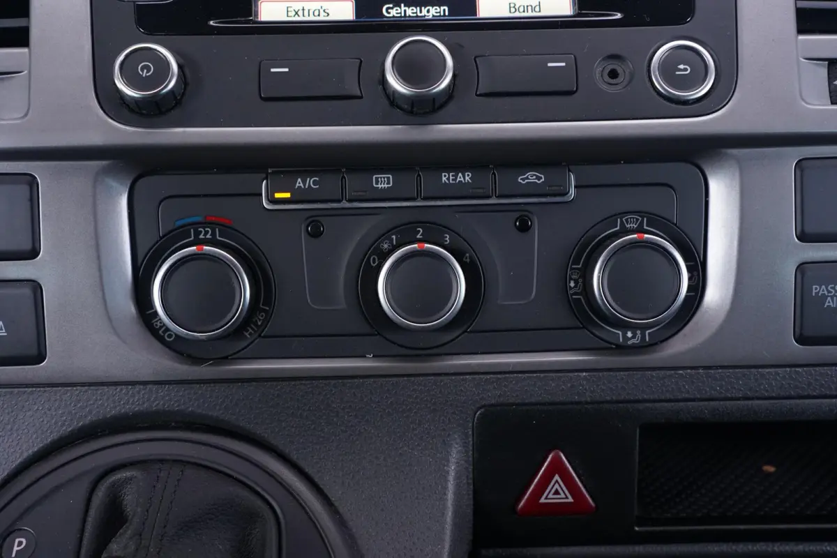 2.0 TDI Dubbel Cabine L2 4Motion Marge Auto Airco, Navi, Xenon, PDC V+A, 6-Zits