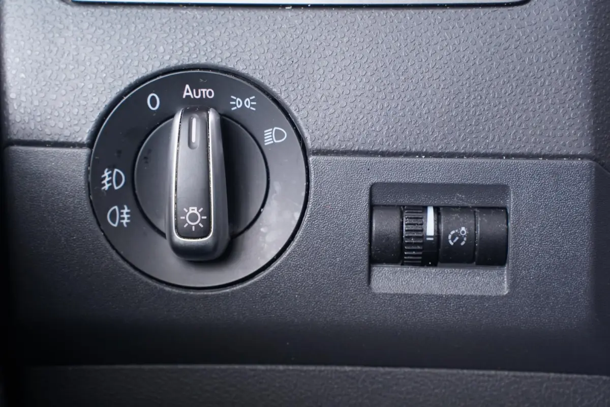 2.0 TDI Dubbel Cabine L2 4Motion Marge Auto Airco, Navi, Xenon, PDC V+A, 6-Zits