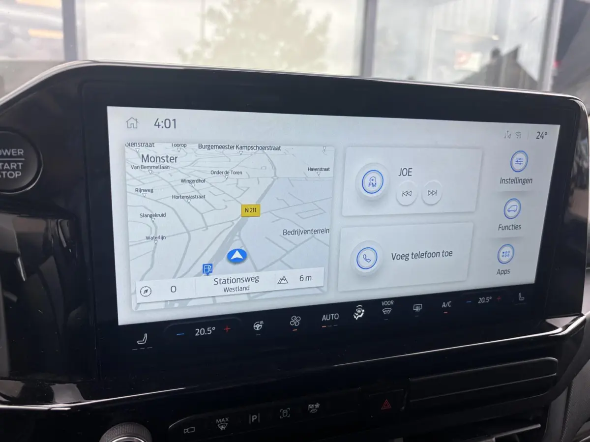 340 2.5 PHEV L2H1 Titanium X 233PK VOL leder 8 zitplaatsen verschuif/uitneembare stoelen Adaptieve Cruise Climate 2de rij All Seasons 19" velgen *Compleet*