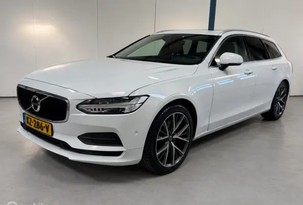 2.0 T5 Momentum NL-AUTO / PANO / LEER