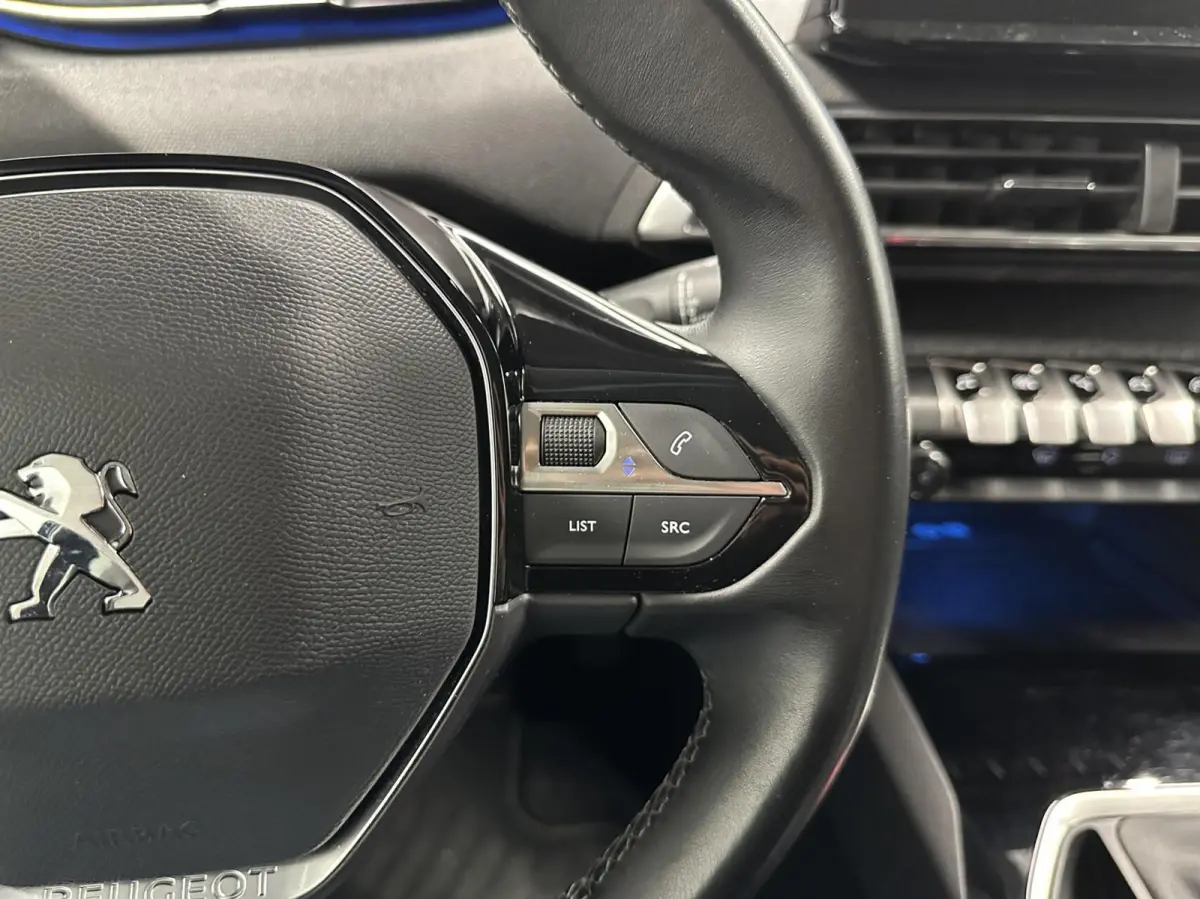 1.2 PureTech Blue Lease Allure TREKHAAK CAMERA LM ECC ADAPTIEF CRUISE LED CARPLAY.