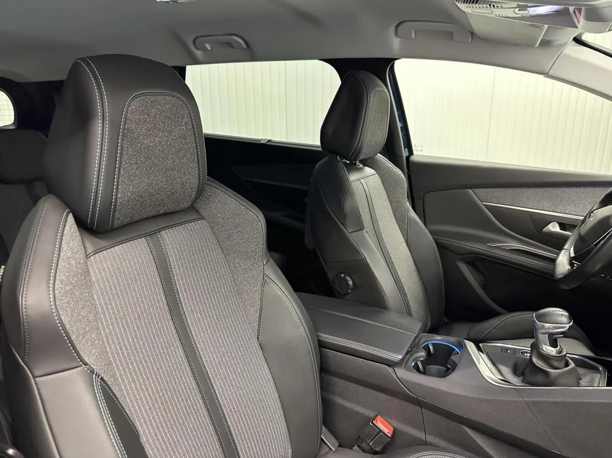 1.2 PureTech Blue Lease Allure TREKHAAK CAMERA LM ECC ADAPTIEF CRUISE LED CARPLAY.