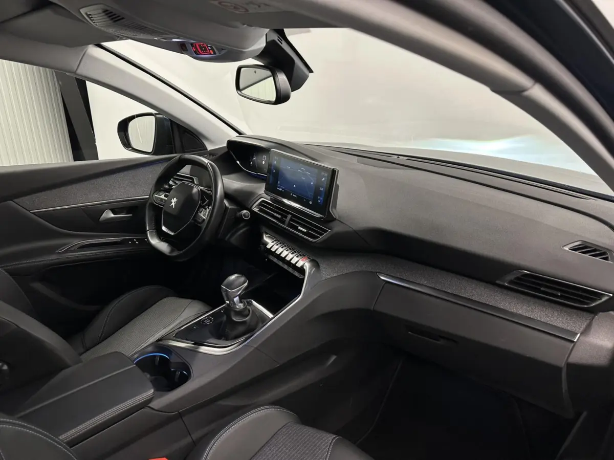 1.2 PureTech Blue Lease Allure TREKHAAK CAMERA LM ECC ADAPTIEF CRUISE LED CARPLAY.