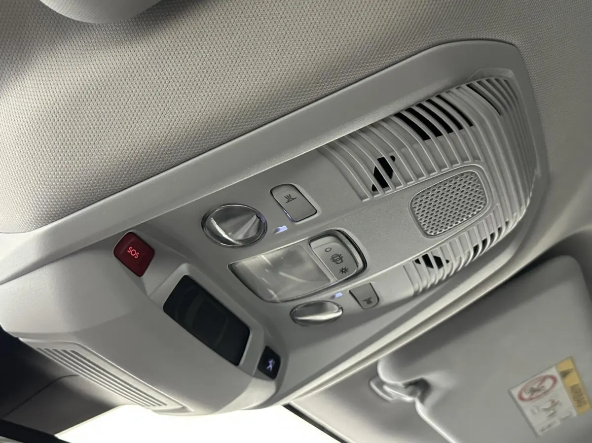 1.2 PureTech Blue Lease Allure TREKHAAK CAMERA LM ECC ADAPTIEF CRUISE LED CARPLAY.