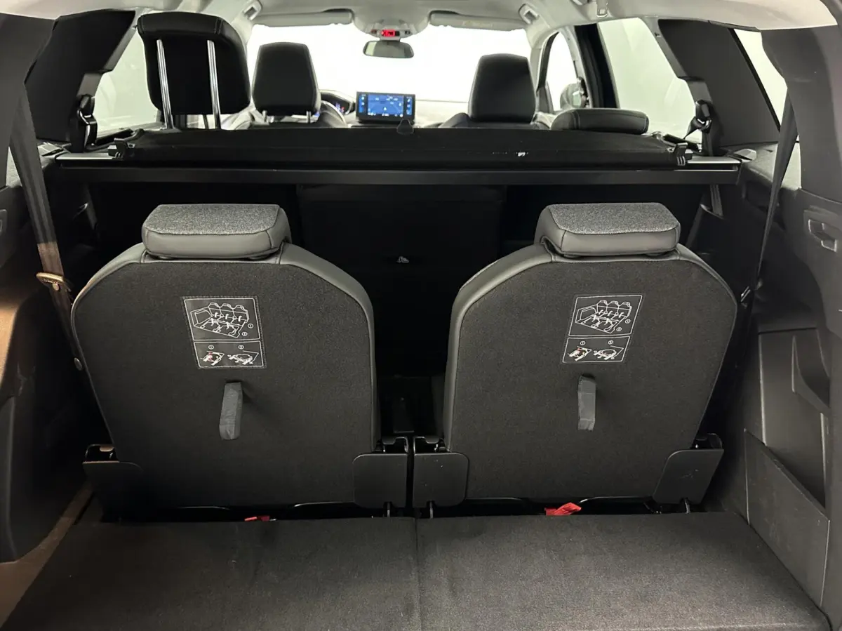 1.2 PureTech Blue Lease Allure TREKHAAK CAMERA LM ECC ADAPTIEF CRUISE LED CARPLAY.