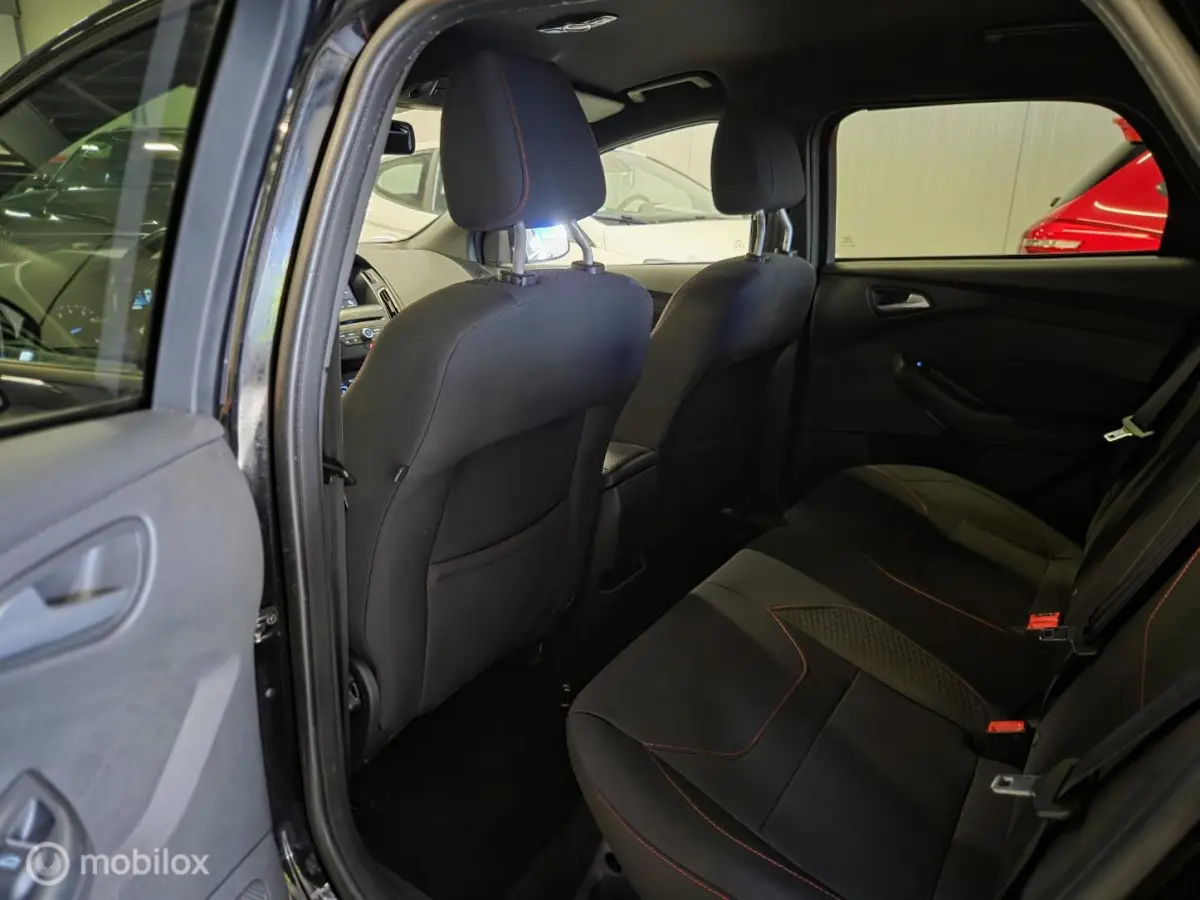 1.5 EcoBoost 150pk ST-Line Automaat trekhaak!