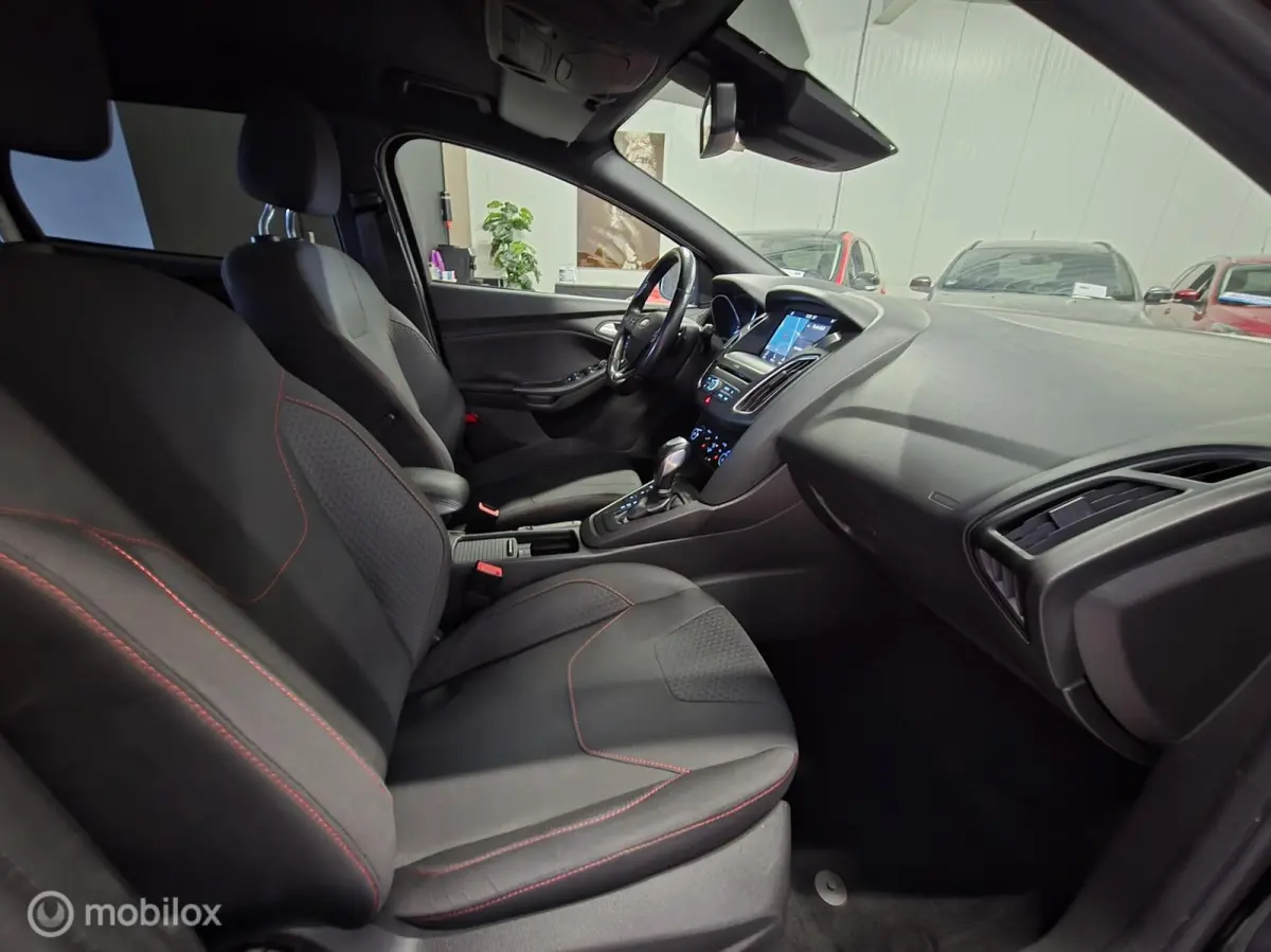 1.5 EcoBoost 150pk ST-Line Automaat trekhaak!
