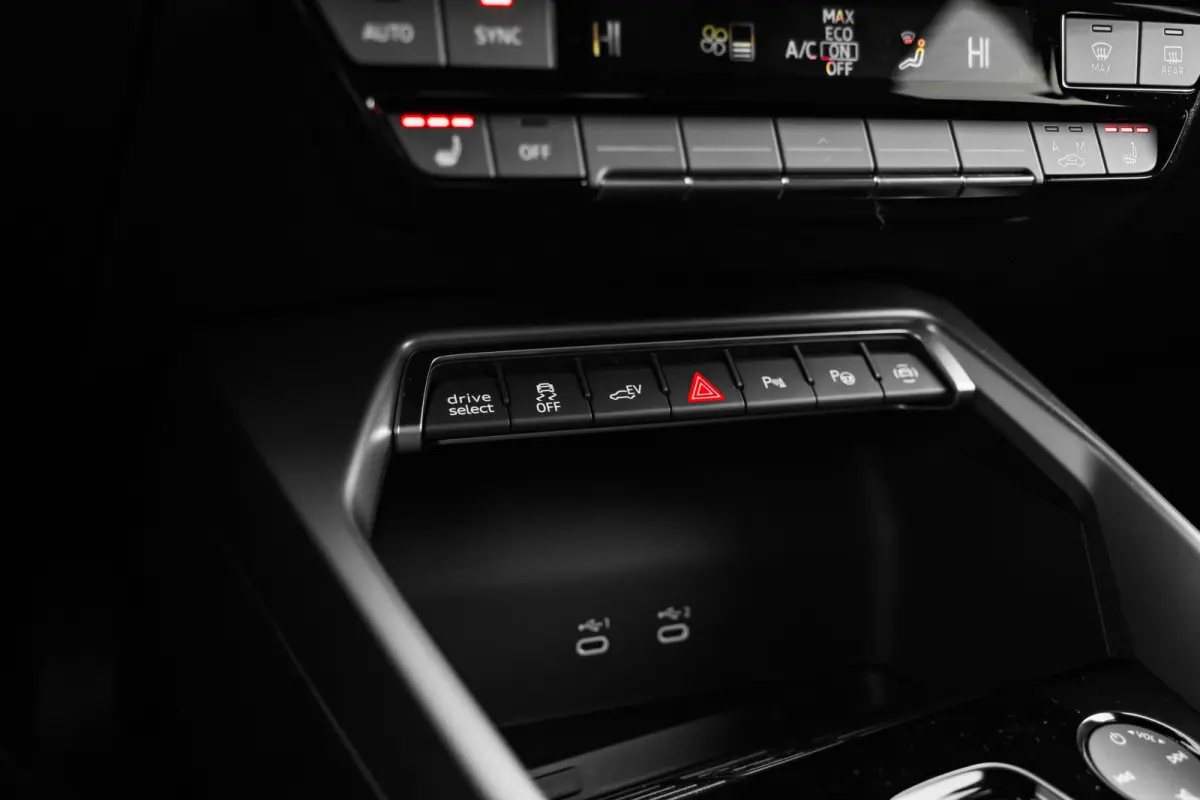 40 TFSI e Advanced edition | Buitenspiegels elektrisch verstel- en verwarmbaar | Extra getint glas | Full-LED koplampen