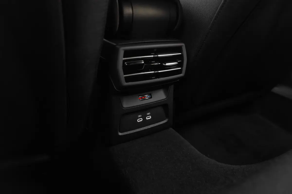 40 TFSI e Advanced edition | Buitenspiegels elektrisch verstel- en verwarmbaar | Extra getint glas | Full-LED koplampen