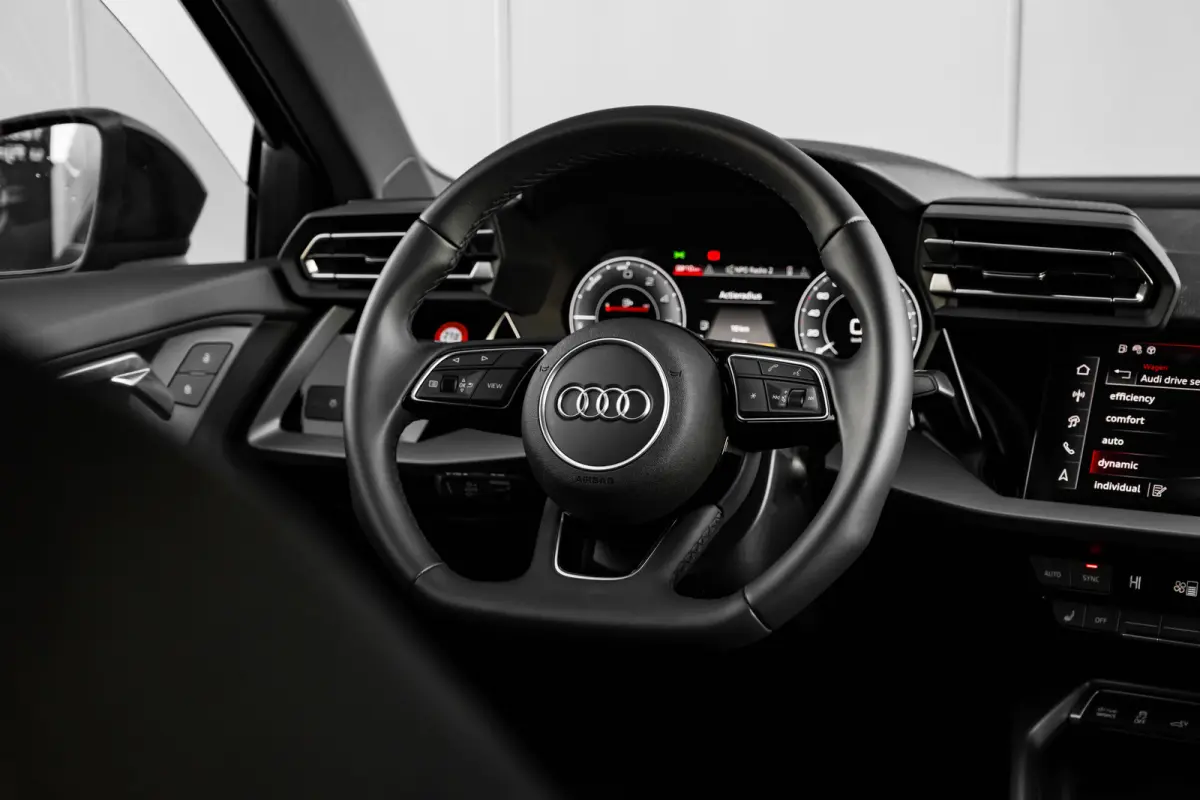 40 TFSI e Advanced edition | Buitenspiegels elektrisch verstel- en verwarmbaar | Extra getint glas | Full-LED koplampen
