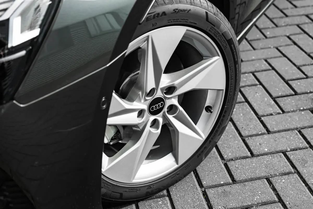 40 TFSI e Advanced edition | Buitenspiegels elektrisch verstel- en verwarmbaar | Extra getint glas | Full-LED koplampen