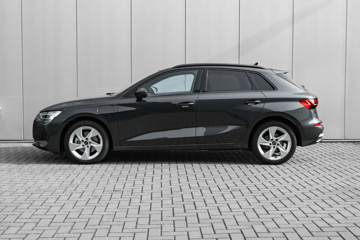 40 TFSI e Advanced edition | Buitenspiegels elektrisch verstel- en verwarmbaar | Extra getint glas | Full-LED koplampen