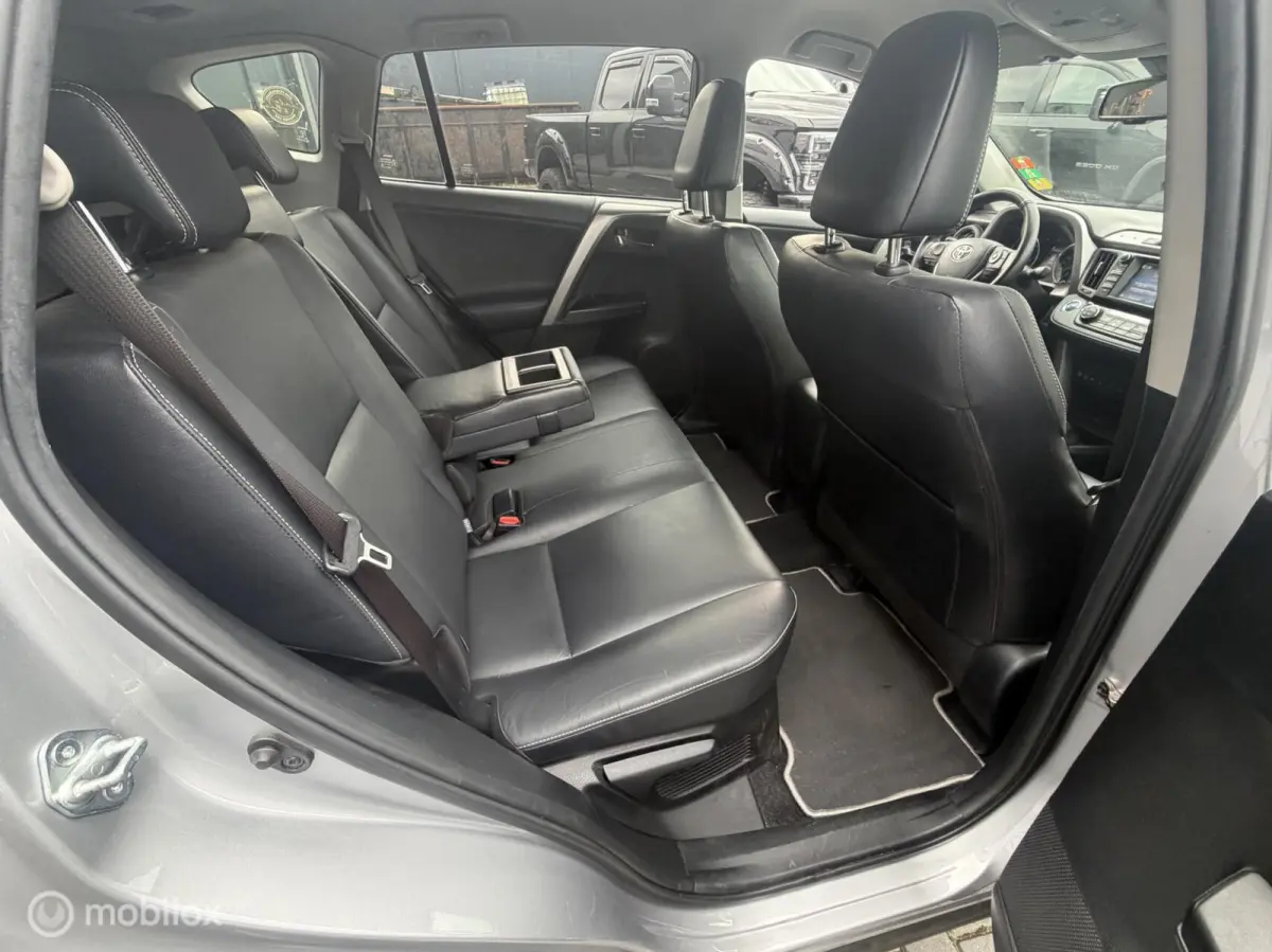 2.5 Hybrid AWD Executive Trekhaak