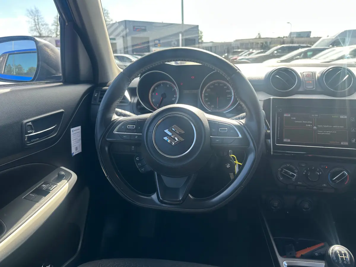 1.2 Sportline 1e Eigenaar | ALL-Season banden | Camera | Airco | 17" Lichtmetaal | Bluetooth | Achteruitrijcamera | Airco | Apple Carplay/Android Auto|telefoonintegratie premium