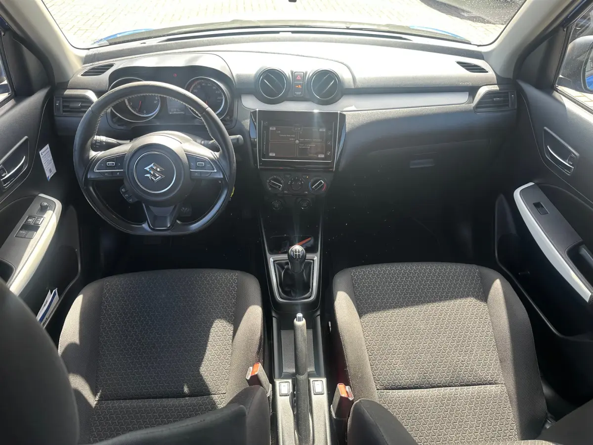 1.2 Sportline 1e Eigenaar | ALL-Season banden | Camera | Airco | 17" Lichtmetaal | Bluetooth | Achteruitrijcamera | Airco | Apple Carplay/Android Auto|telefoonintegratie premium