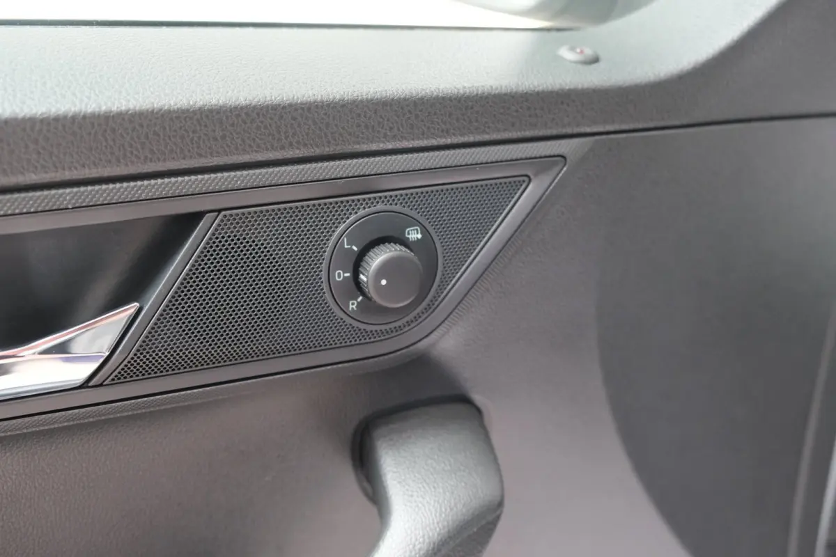 1.0 TSI Ambition - N.A.P. Airco, Cruise, Navi, PDC, Carplay.