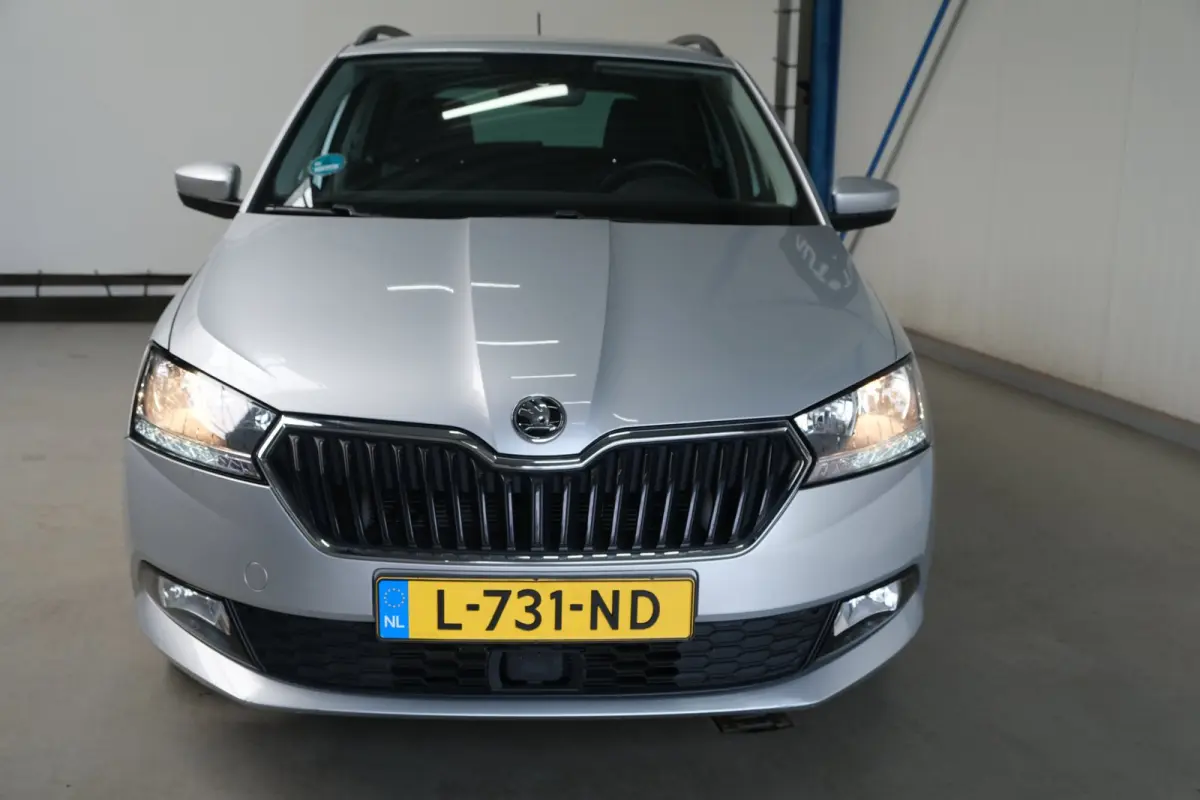 1.0 TSI Ambition - N.A.P. Airco, Cruise, Navi, PDC, Carplay.