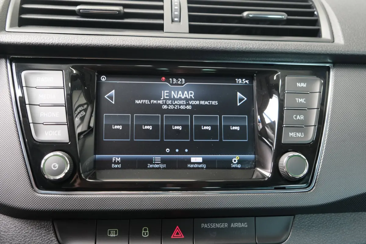 1.0 TSI Ambition - N.A.P. Airco, Cruise, Navi, PDC, Carplay.