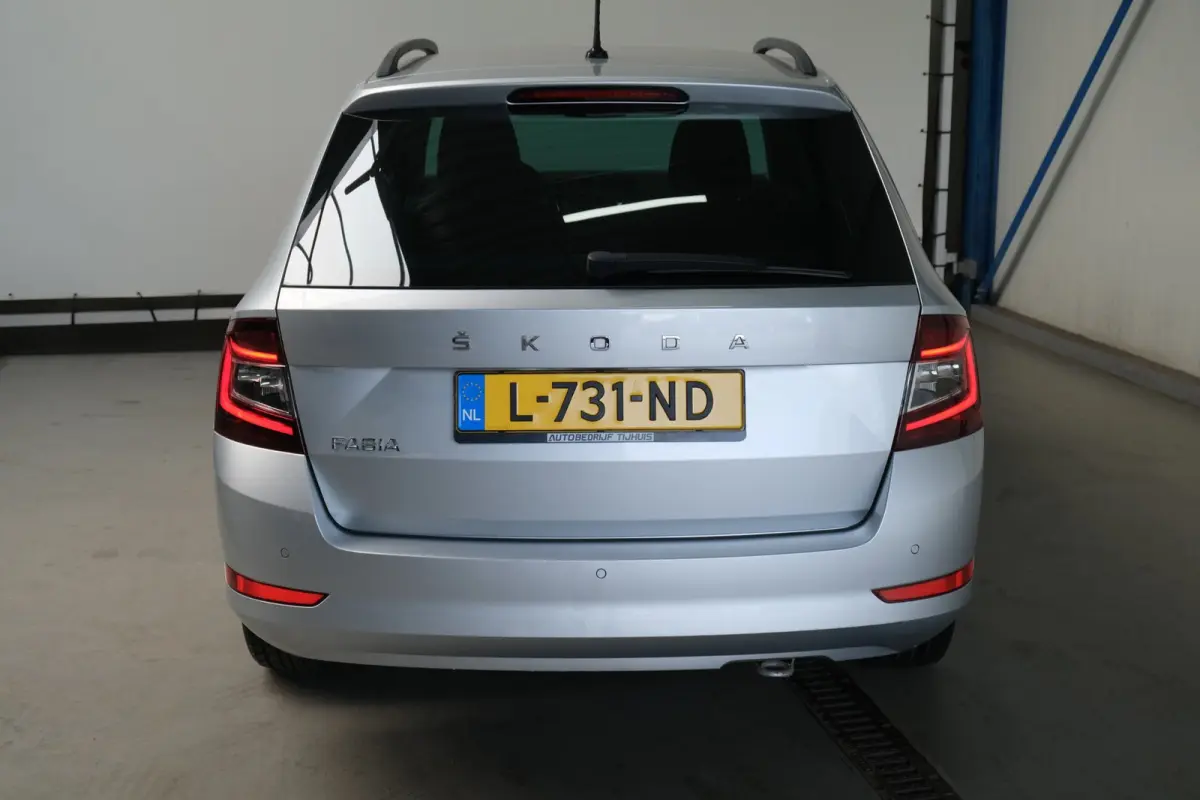 1.0 TSI Ambition - N.A.P. Airco, Cruise, Navi, PDC, Carplay.