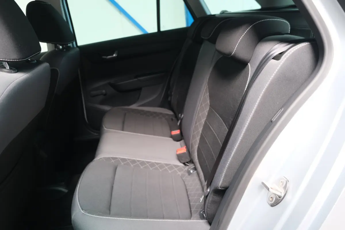 1.0 TSI Ambition - N.A.P. Airco, Cruise, Navi, PDC, Carplay.