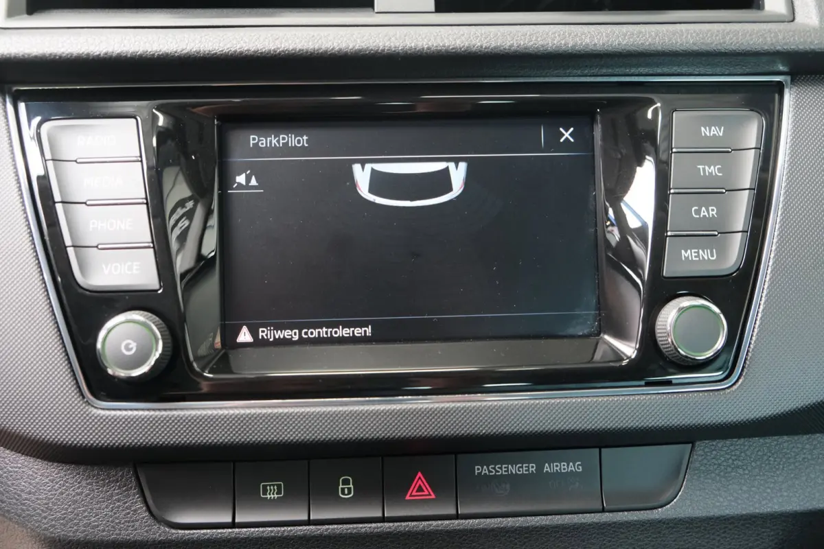 1.0 TSI Ambition - N.A.P. Airco, Cruise, Navi, PDC, Carplay.