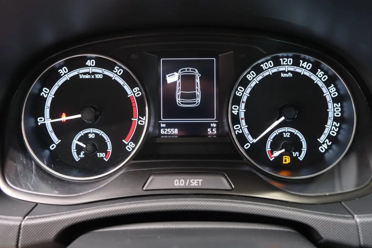 1.0 TSI Ambition - N.A.P. Airco, Cruise, Navi, PDC, Carplay.