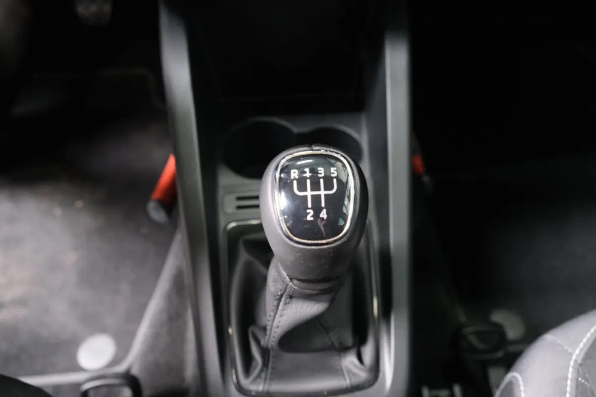 1.0 TSI Ambition - N.A.P. Airco, Cruise, Navi, PDC, Carplay.