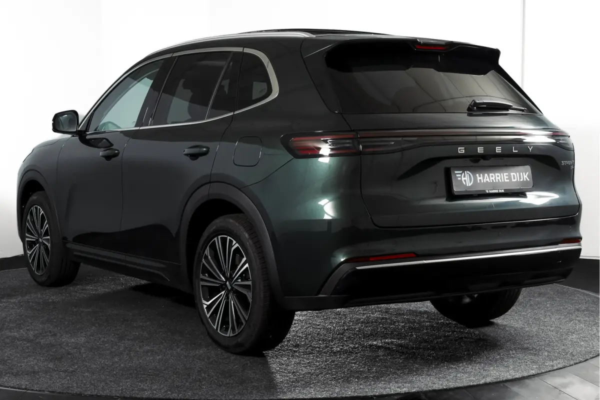 1.5 Max+ PHEV | 136km Elektrisch |S/K-Panodak | 360 Camera | NAV+App. Connect | V2L | Warmtepomp | HUD | Stoelverwarming & verkoeling | Memory | Elek. klep | Flyme | LM 19" | 7080