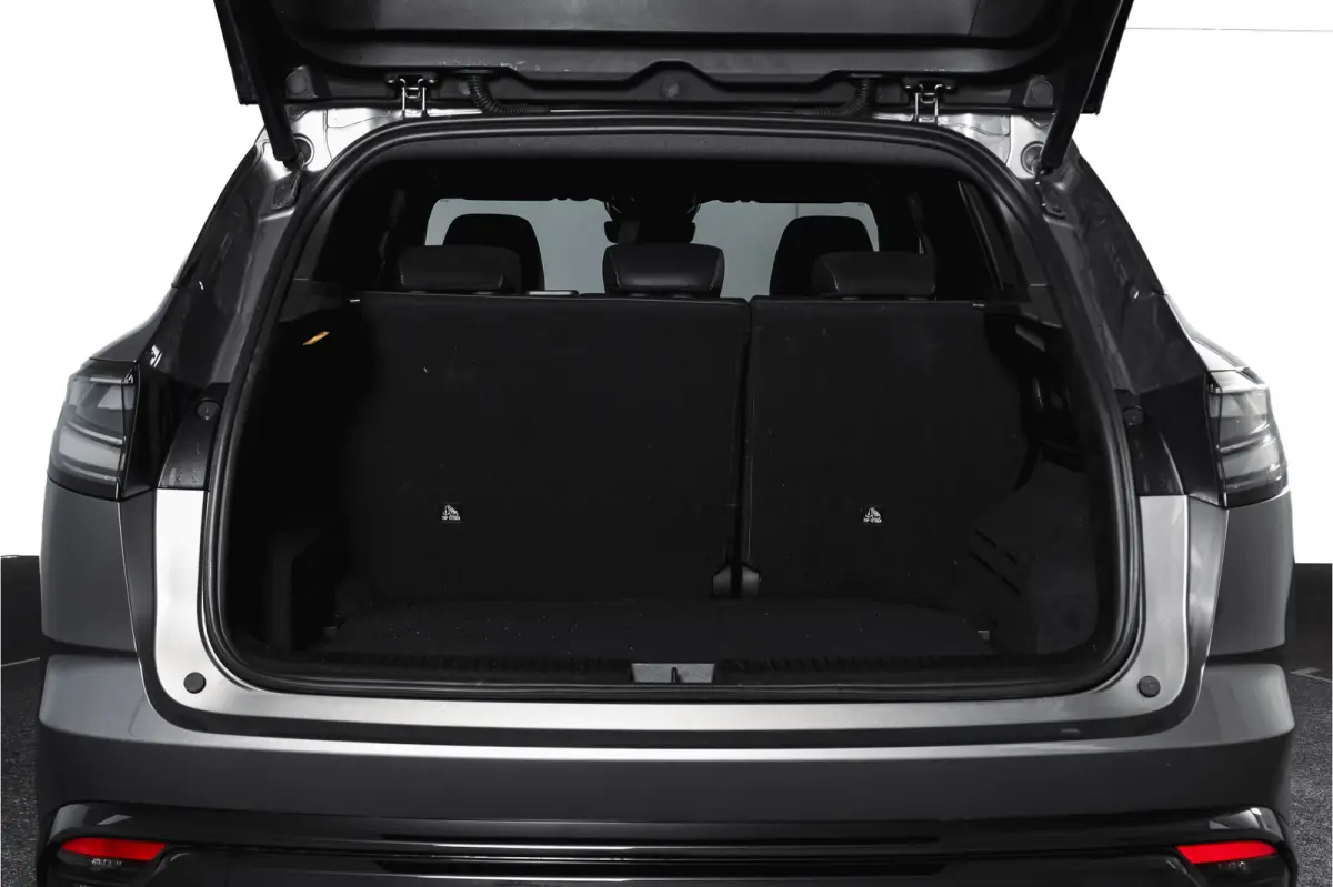 1.2 E-Tech full hybrid 200 esprit Alpine | 360 Camera | Elek. Stoelen | Winterpack | Dig. Cockpit | Adapt. Cruise | PDC | NAV+App. Connect | ECC | LM 20" | 5819