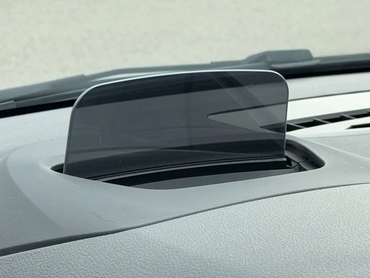 220i 7p. M-Sport LED HUD Pano Camera