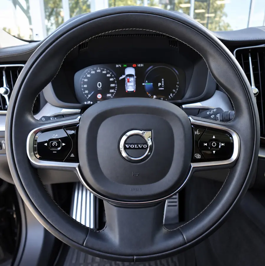 2.0 Recharge T8 AWD Inscription PANO ACC LEDER VOL