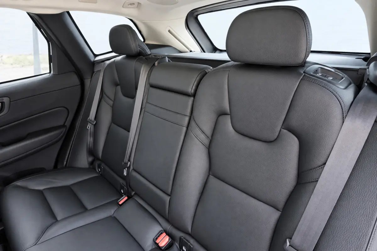 2.0 Recharge T8 AWD Inscription PANO ACC LEDER VOL