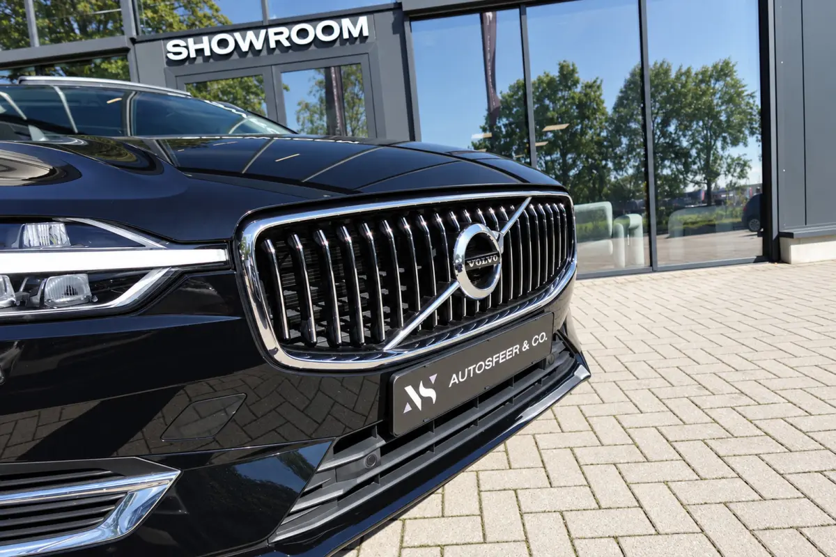 2.0 Recharge T8 AWD Inscription PANO ACC LEDER VOL