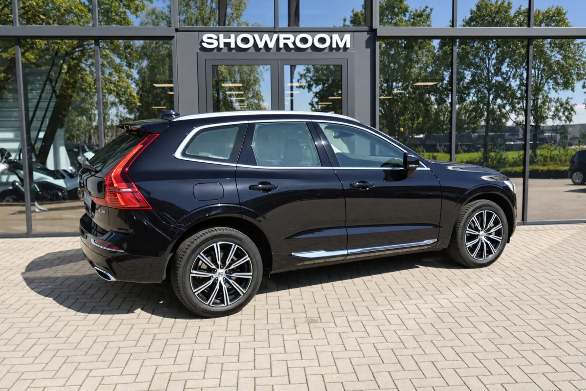 2.0 Recharge T8 AWD Inscription PANO ACC LEDER VOL