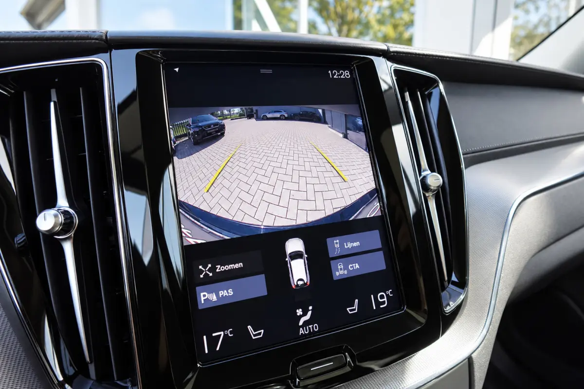 2.0 Recharge T8 AWD Inscription PANO ACC LEDER VOL