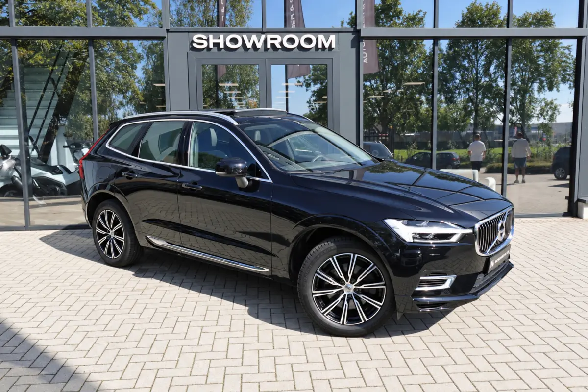 2.0 Recharge T8 AWD Inscription PANO ACC LEDER VOL