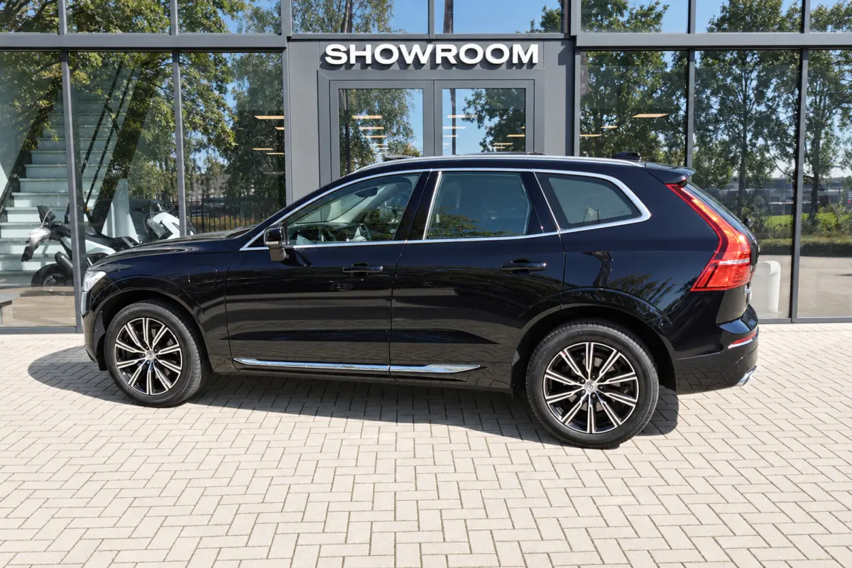 2.0 Recharge T8 AWD Inscription PANO ACC LEDER VOL