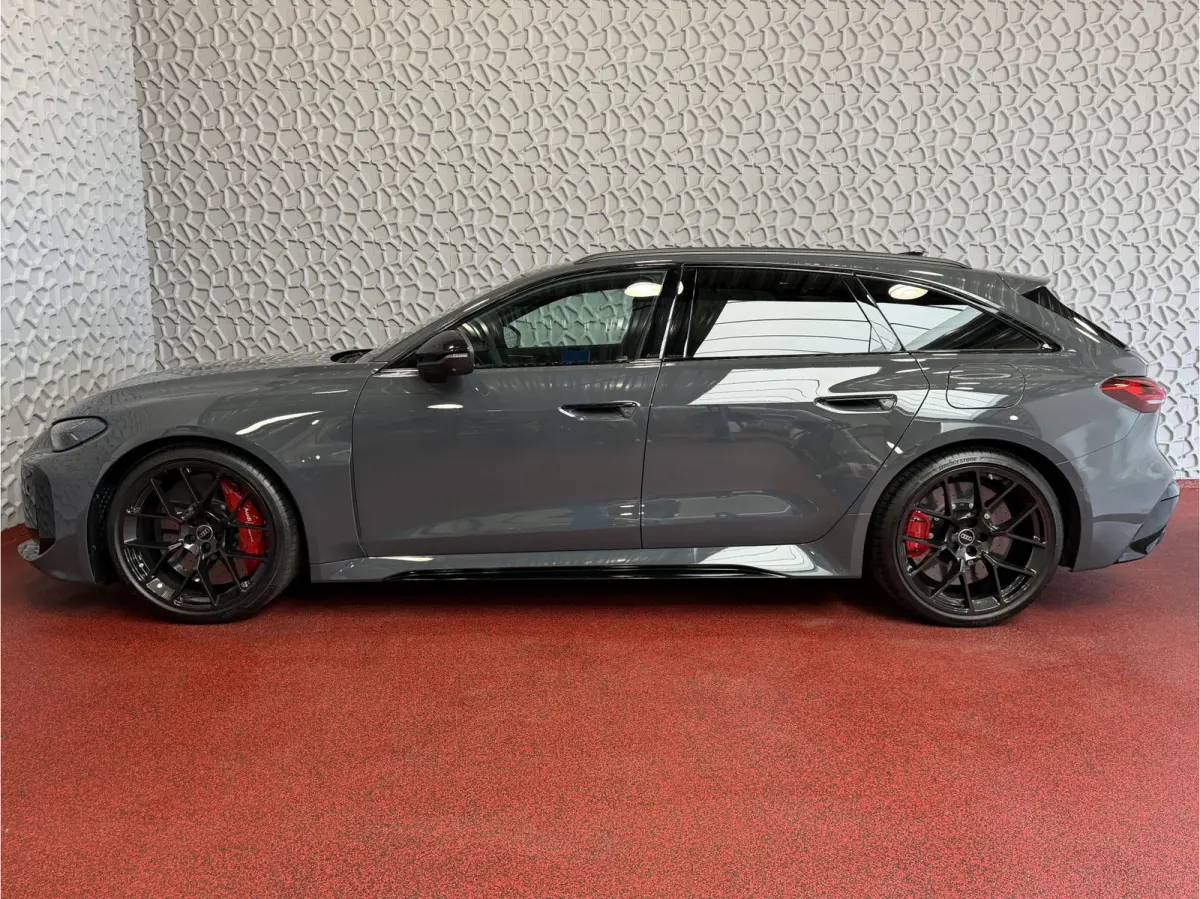 RS5 Keramisch | Audi Sportpakket | Smart.Glass | Tech-Pro | HeadUp | Sportuitlaat | Panorama | B&O 3D | RS Sportstoelen Plus |