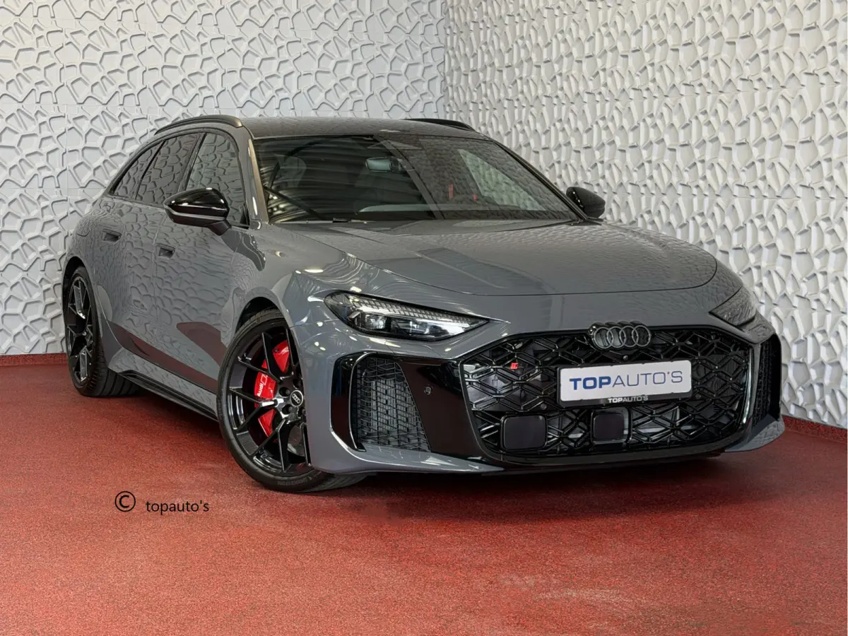 RS5 Keramisch | Audi Sportpakket | Smart.Glass | Tech-Pro | HeadUp | Sportuitlaat | Panorama | B&O 3D | RS Sportstoelen Plus |