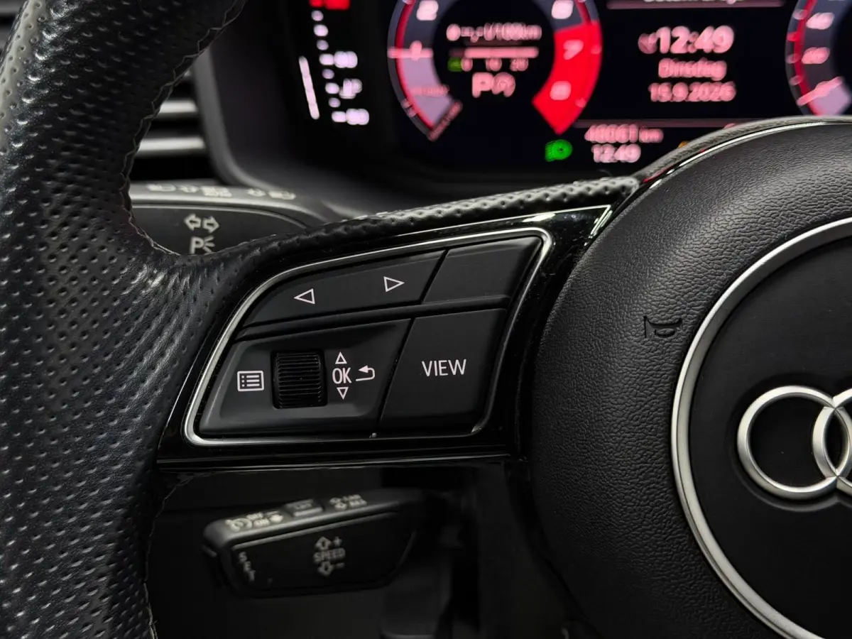 30 TFSI S Line KeylessGo CarPlay Navi LED Matrix