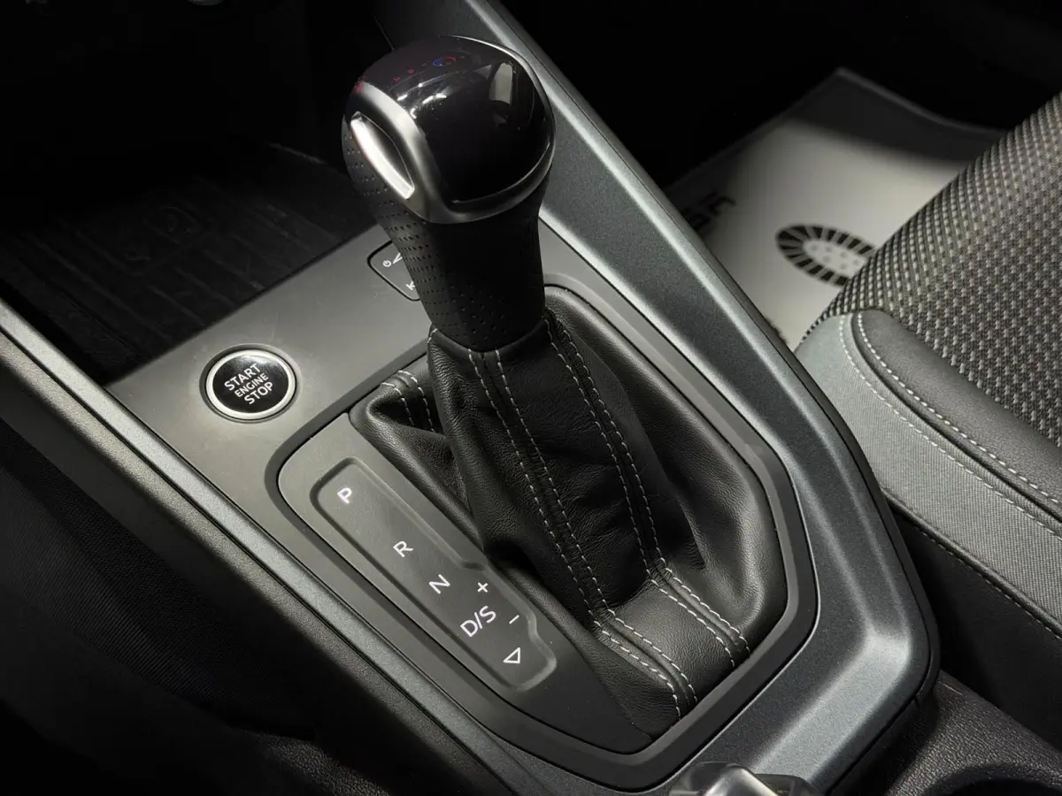 30 TFSI S Line KeylessGo CarPlay Navi LED Matrix