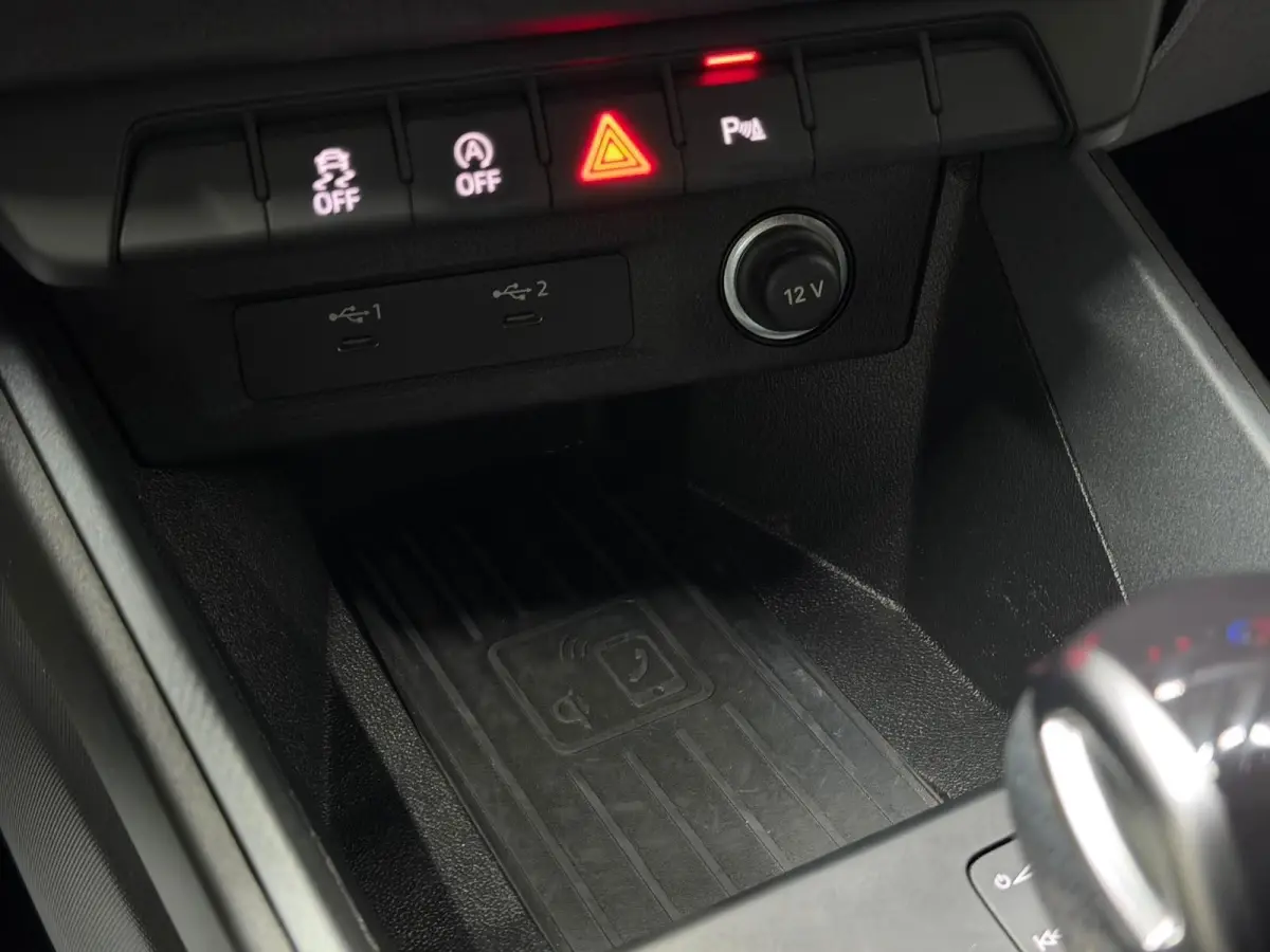 30 TFSI S Line KeylessGo CarPlay Navi LED Matrix