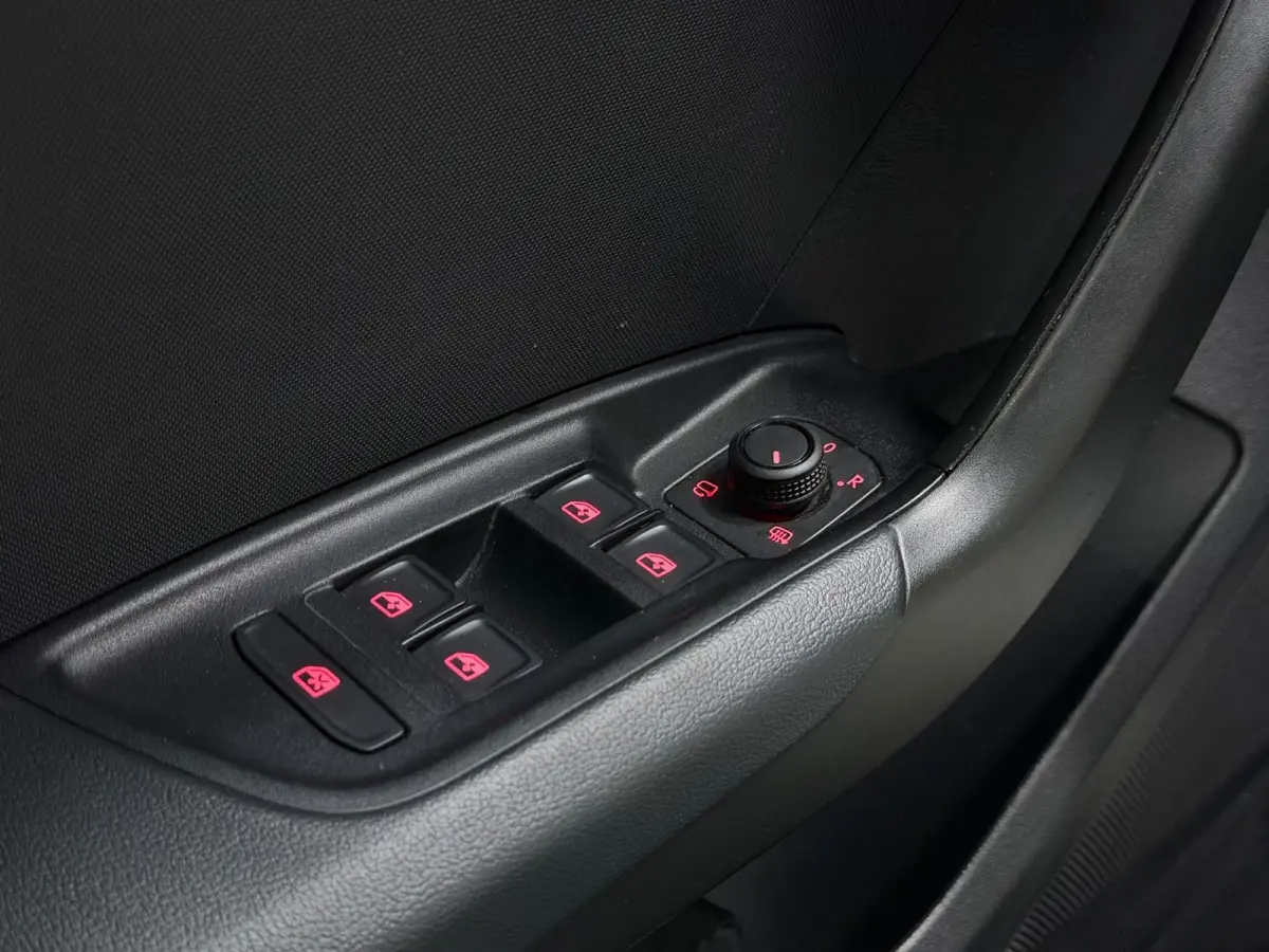 30 TFSI S Line KeylessGo CarPlay Navi LED Matrix