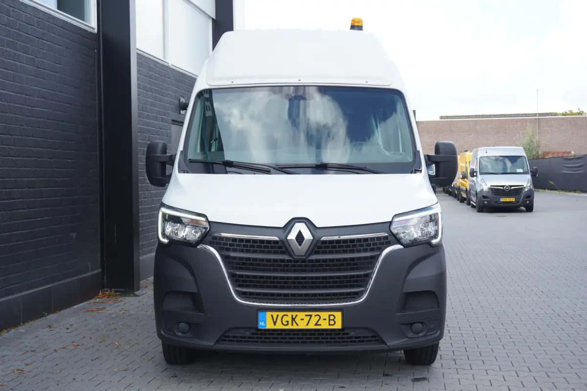 2.3 dCi 145PK L3H3 Dubbellucht Dubbelcabine EURO 6 - Airco - Navi - Cruise - €17.950,- Excl.