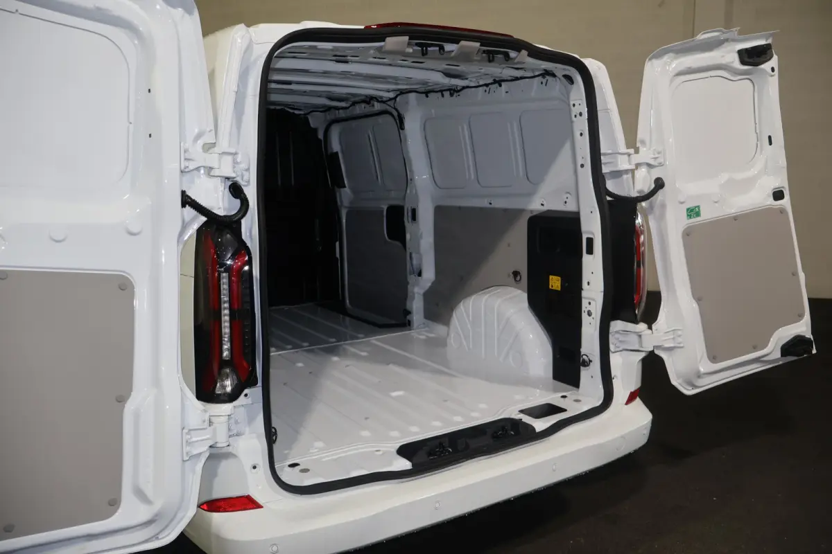 L2 H1 Limited 71 kWh 218pk 2x schuifdeur Pro Power