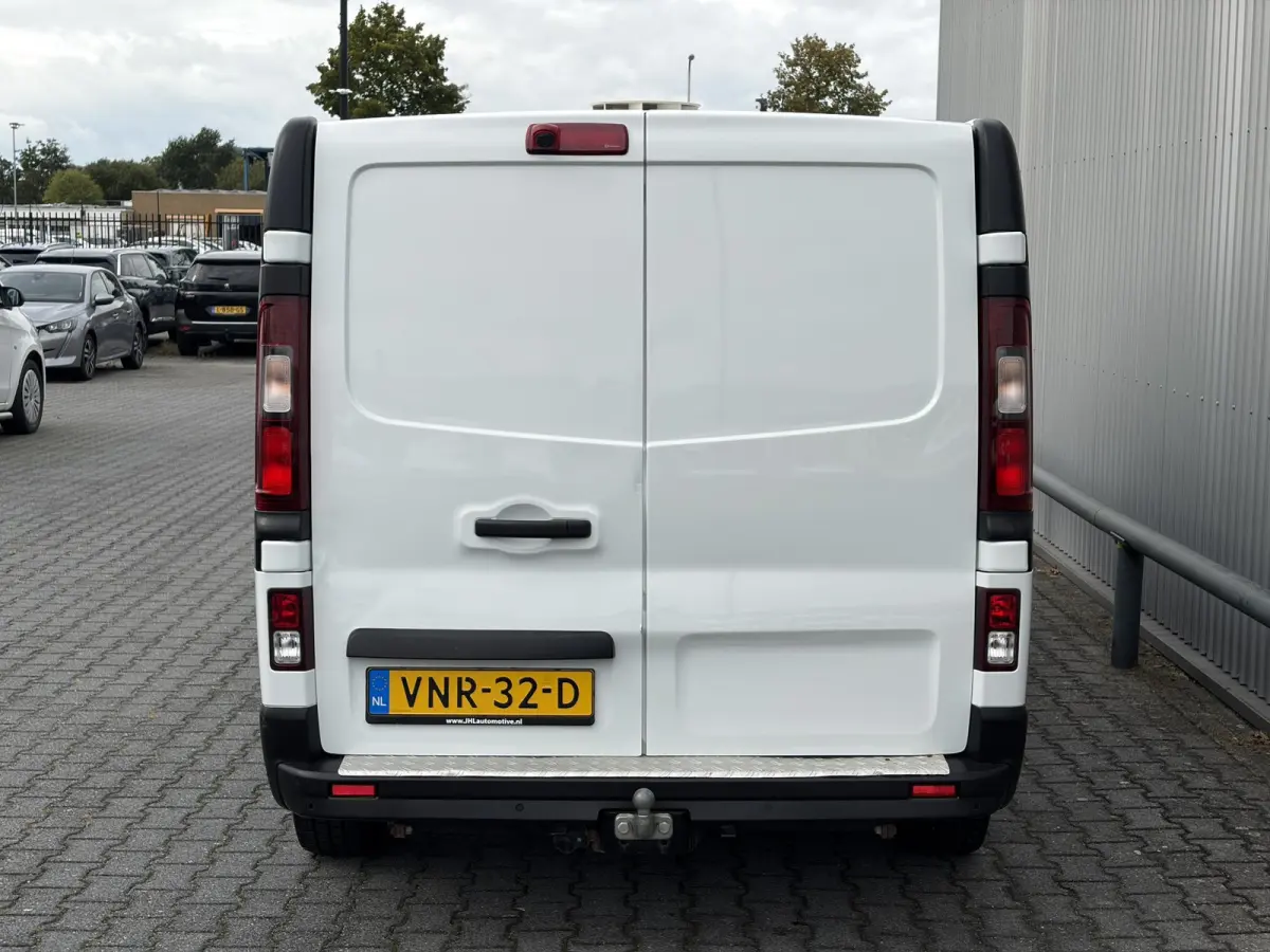2.0 MultiJet L2H1*HAAK*CAM*A/C*CRUISE*PDC*3-PERS*