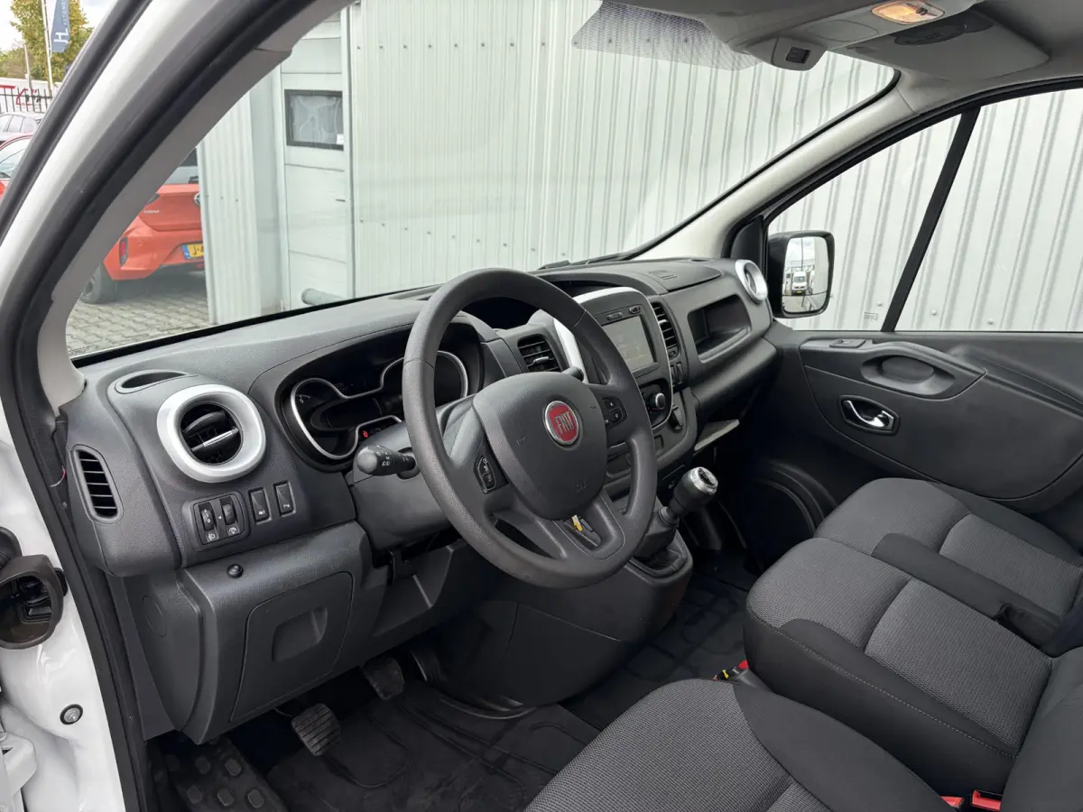 2.0 MultiJet L2H1*HAAK*CAM*A/C*CRUISE*PDC*3-PERS*