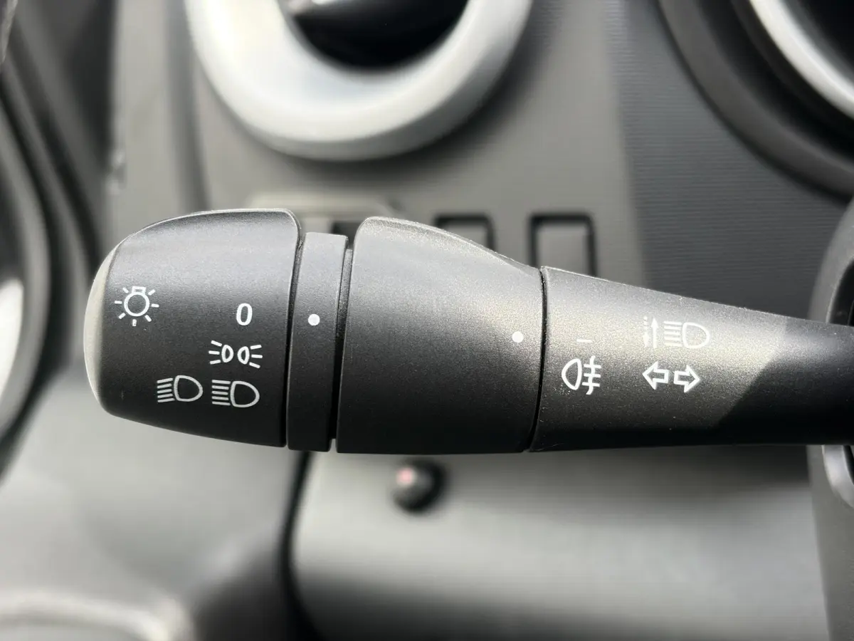 2.0 MultiJet L2H1*HAAK*CAM*A/C*CRUISE*PDC*3-PERS*