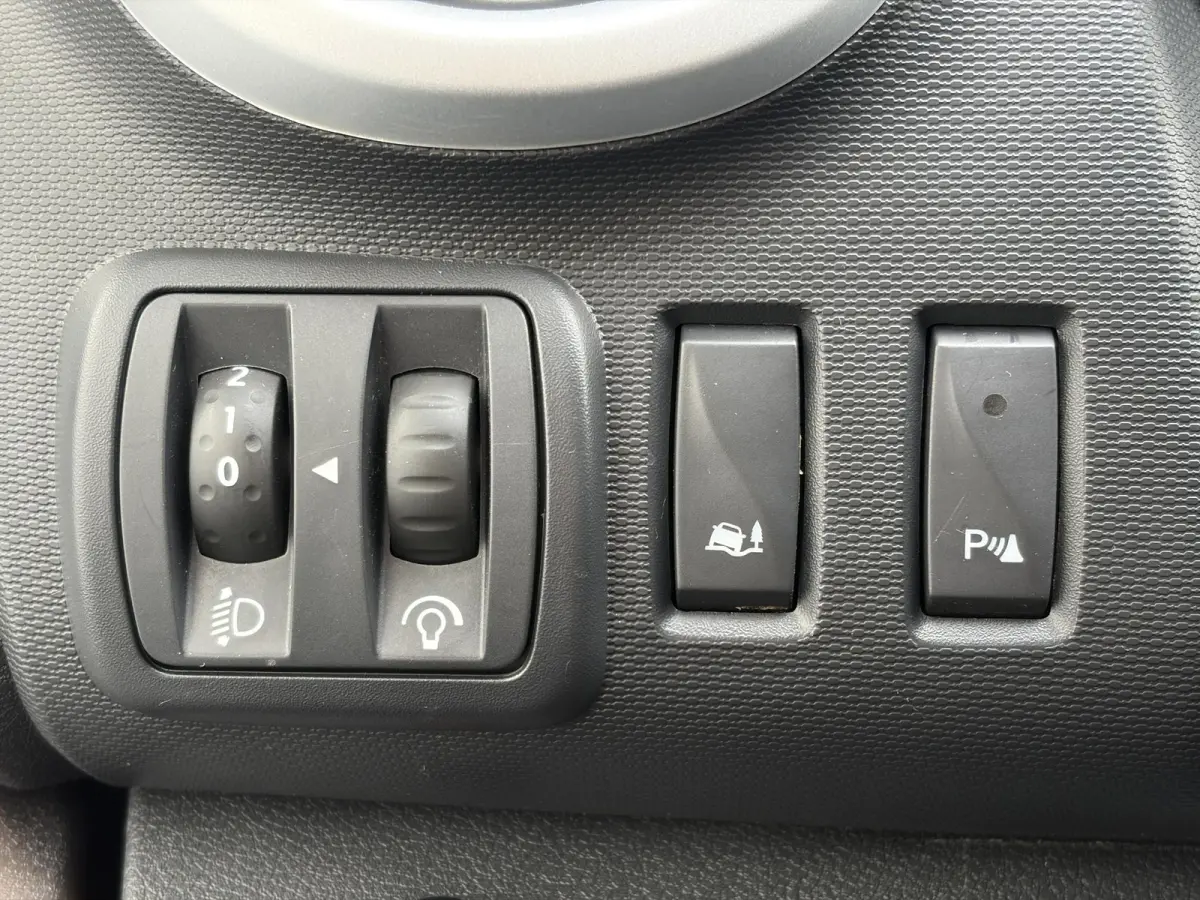2.0 MultiJet L2H1*HAAK*CAM*A/C*CRUISE*PDC*3-PERS*