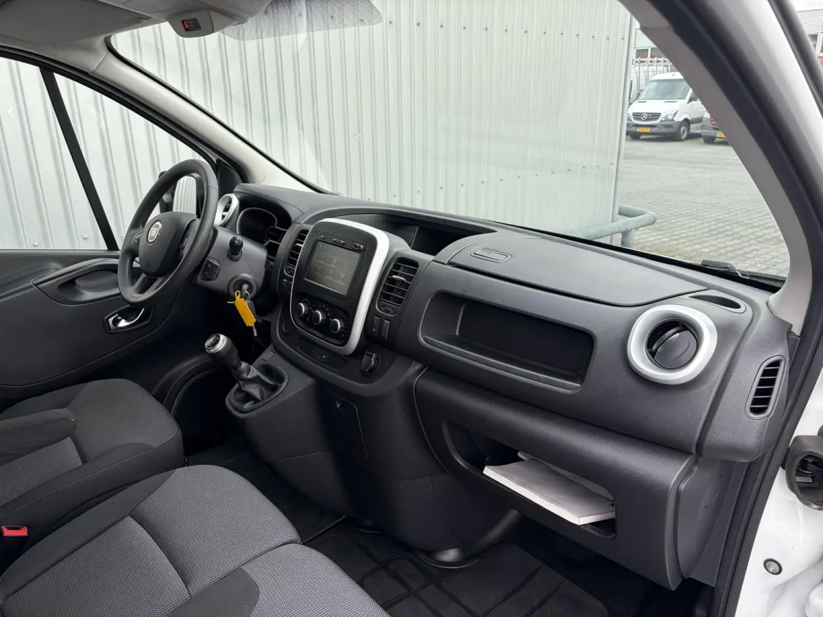 2.0 MultiJet L2H1*HAAK*CAM*A/C*CRUISE*PDC*3-PERS*